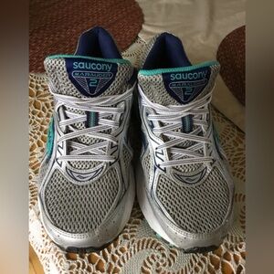 Saucony Marauder 2 Athletic Shoes
